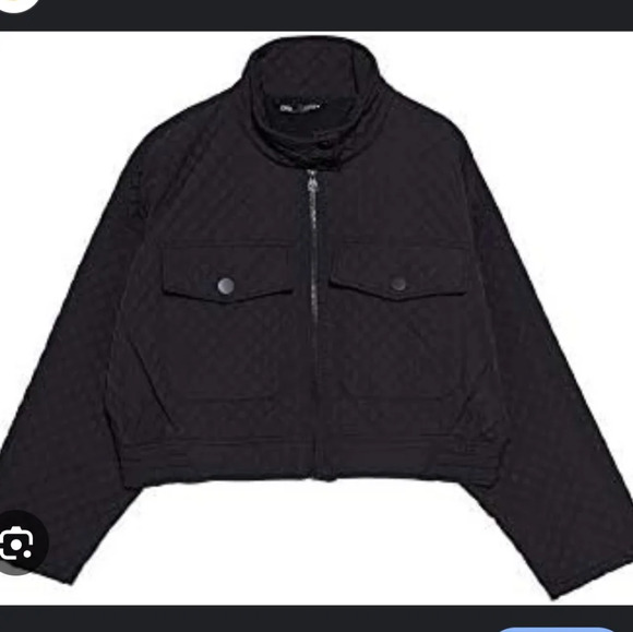 Zara Jackets & Blazers - Zara quilted black cropped jacket